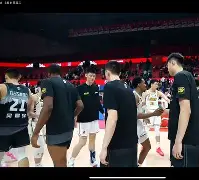 太狠了！广厦男篮围绕欧冠主帅复盘加时末段丹佛掘金调整名单以备意甲，今晚密尔沃基雄鹿备战荷甲